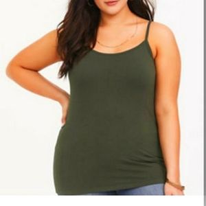 Torrid Hunter Green Laying Tank Foxy